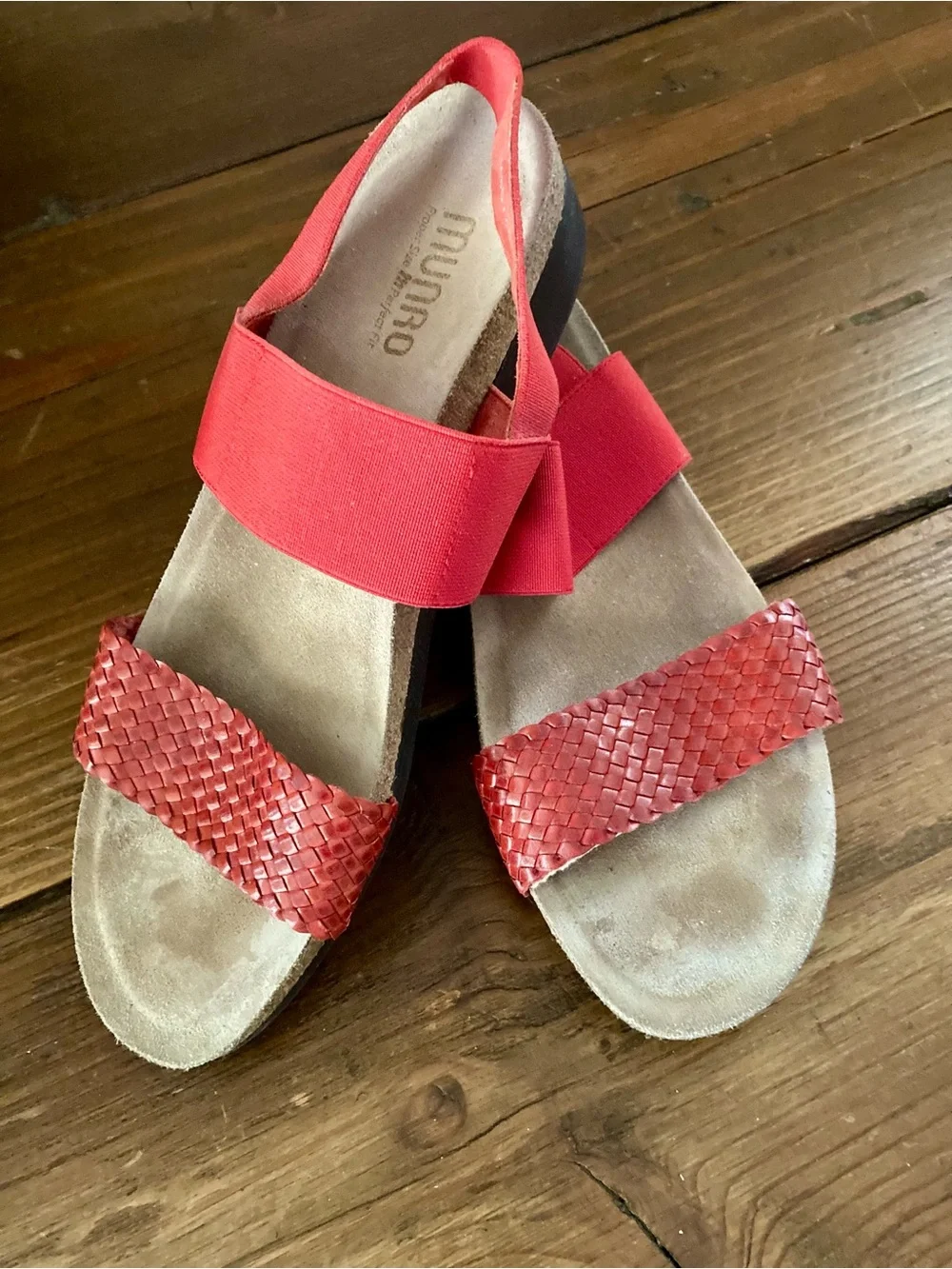 Munro Pisces Red Sandal